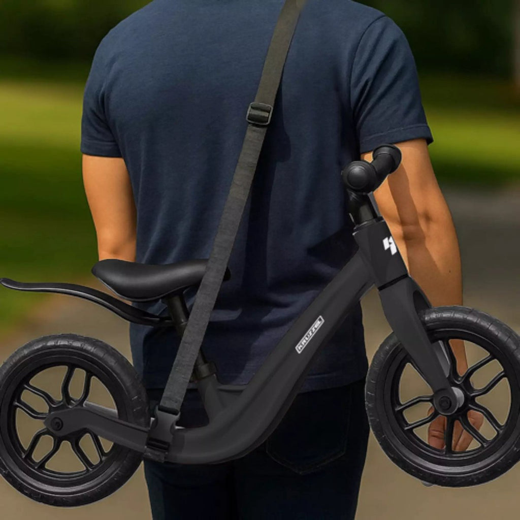 Kruzzel Loopfiets 12 inch Zwart – Verstelbaar Zadel + Draagriem